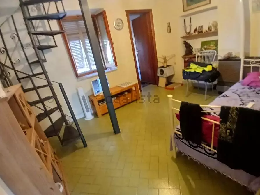 Immagine 6 di Casa indipendente in vendita  a Carrara