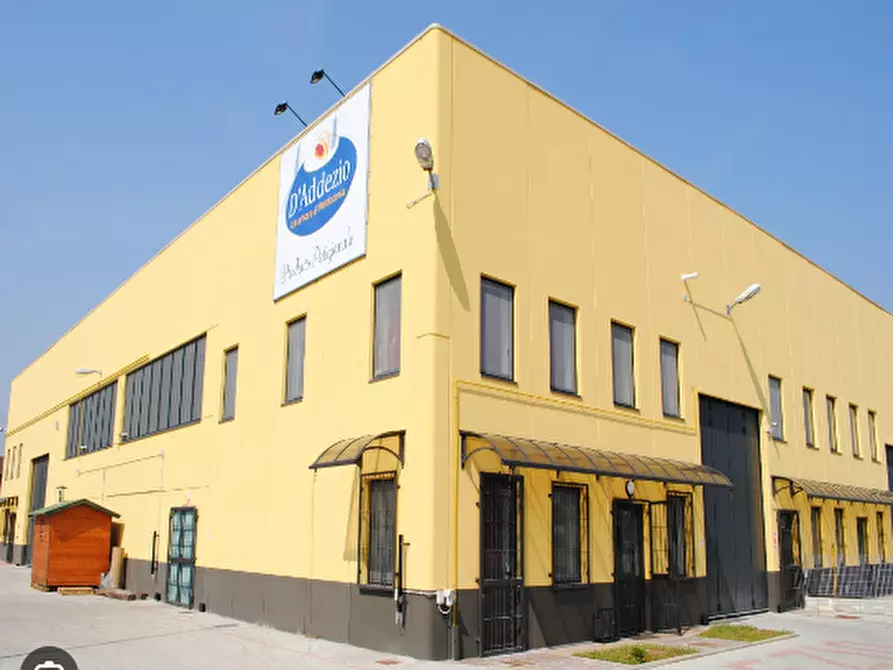 Immagine 1 di Alimentari in vendita  a San Maurizio Canavese