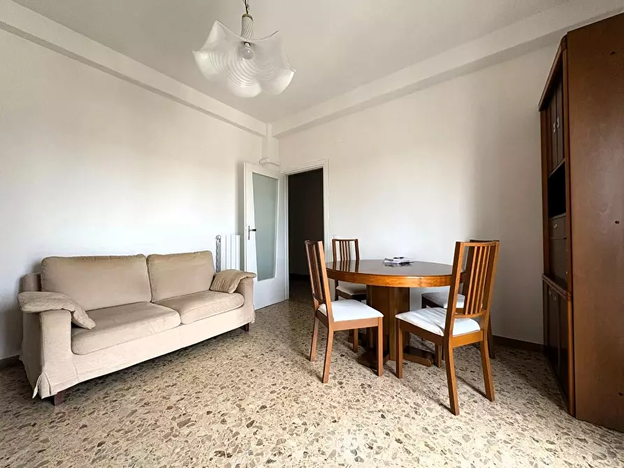 Immagine 11 di Appartamento in vendita  a Pontedera