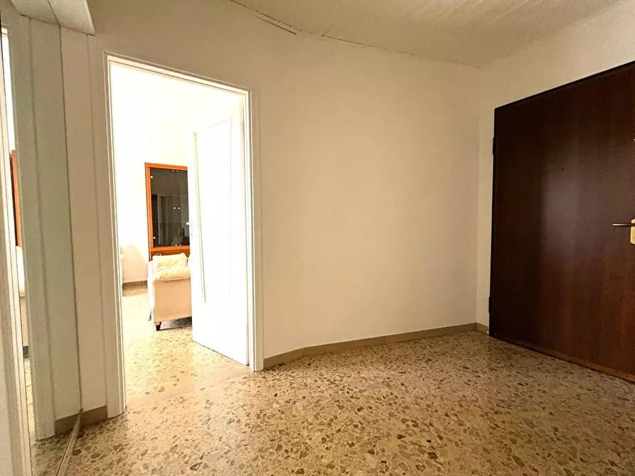 Immagine 9 di Appartamento in vendita  a Pontedera