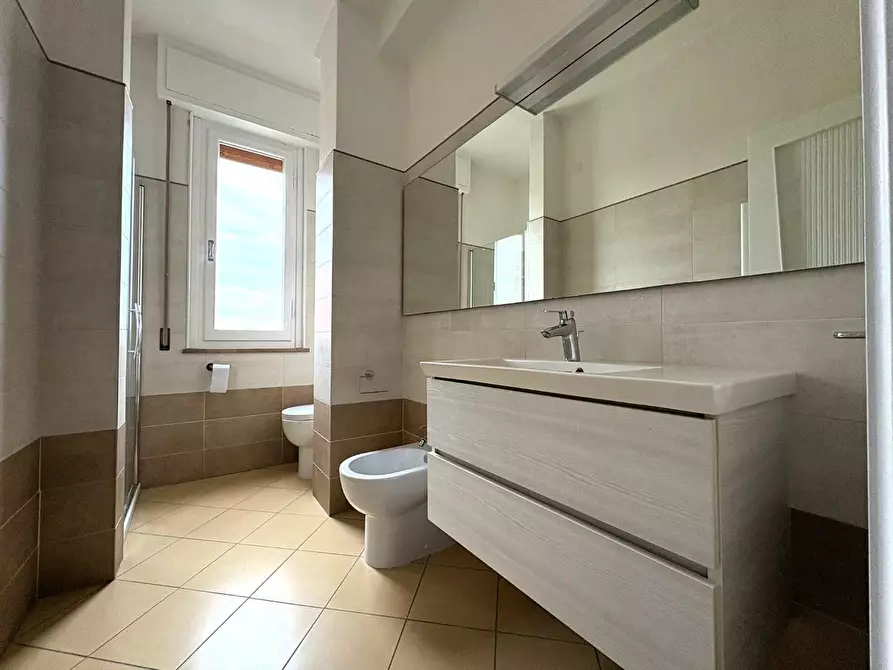 Immagine 19 di Appartamento in vendita  a Pontedera