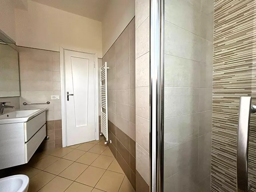 Immagine 21 di Appartamento in vendita  a Pontedera