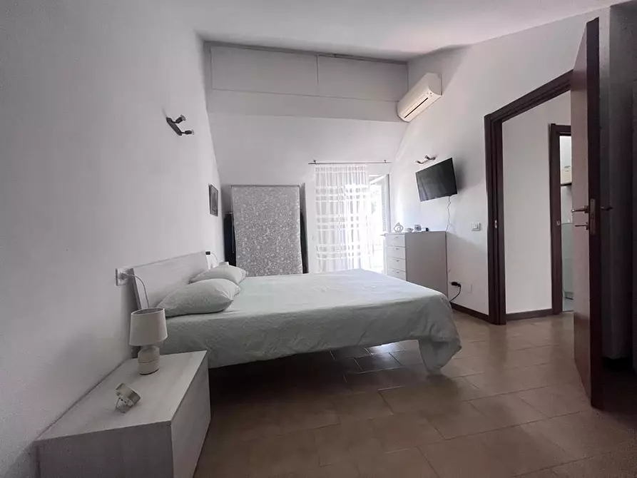 Immagine 24 di Mansarda in vendita  a Massa