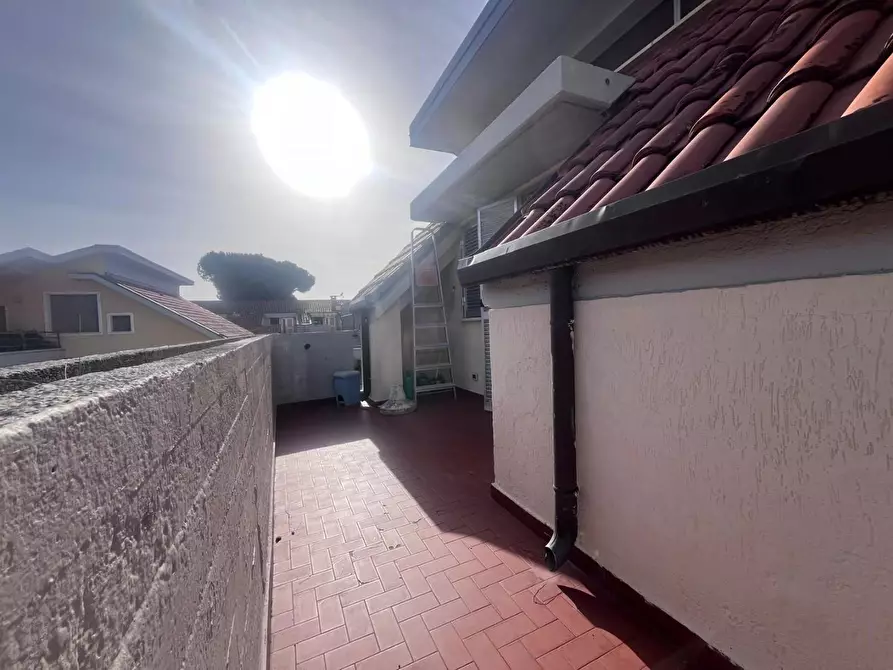 Immagine 11 di Mansarda in vendita  a Massa