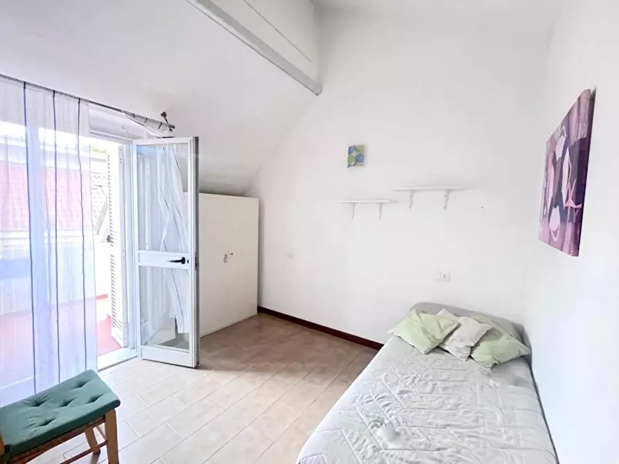 Immagine 27 di Mansarda in vendita  a Massa