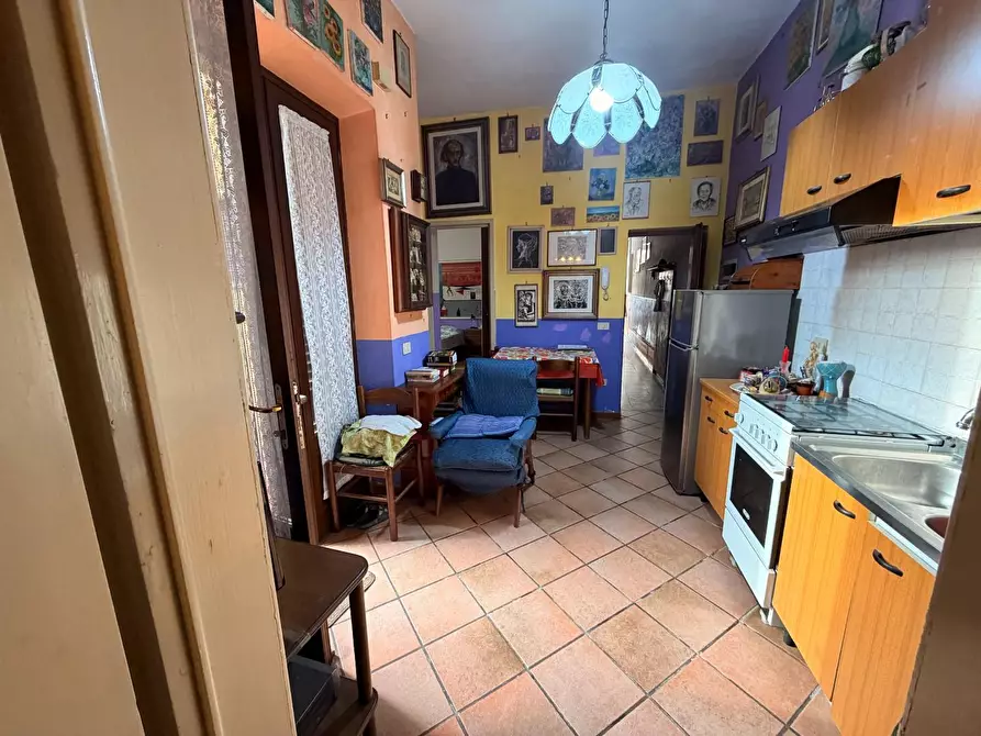 Immagine 1 di Appartamento in vendita  a Viareggio