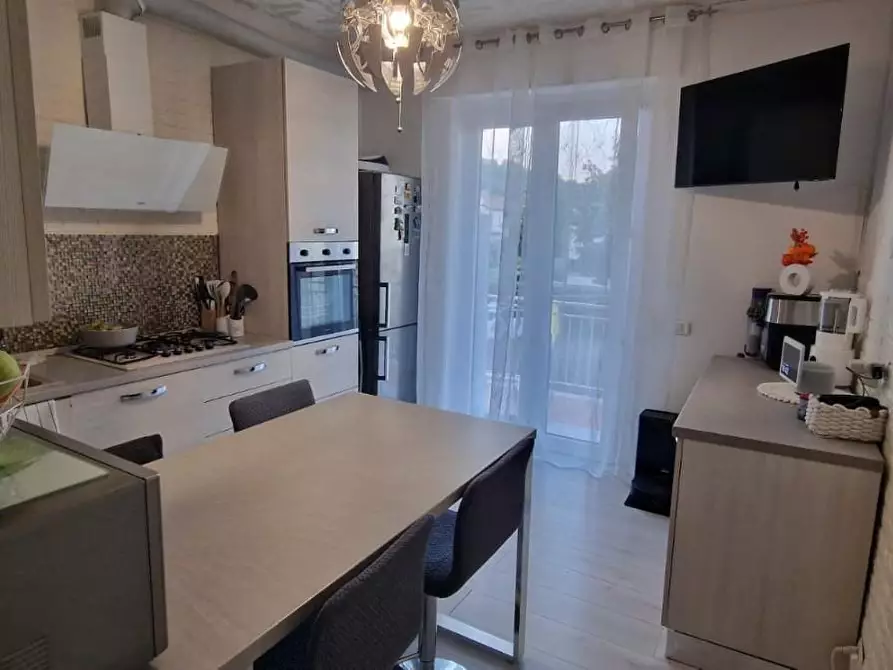 Immagine 5 di Appartamento in vendita  a Ameglia