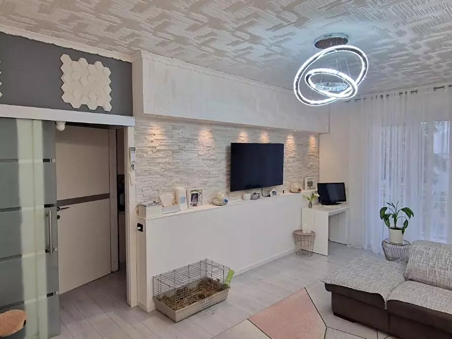 Immagine 3 di Appartamento in vendita  a Ameglia