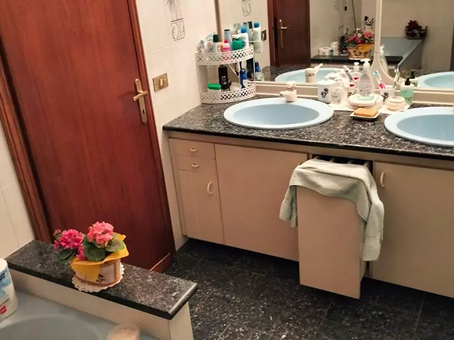 Immagine 12 di Appartamento in vendita  a Livorno