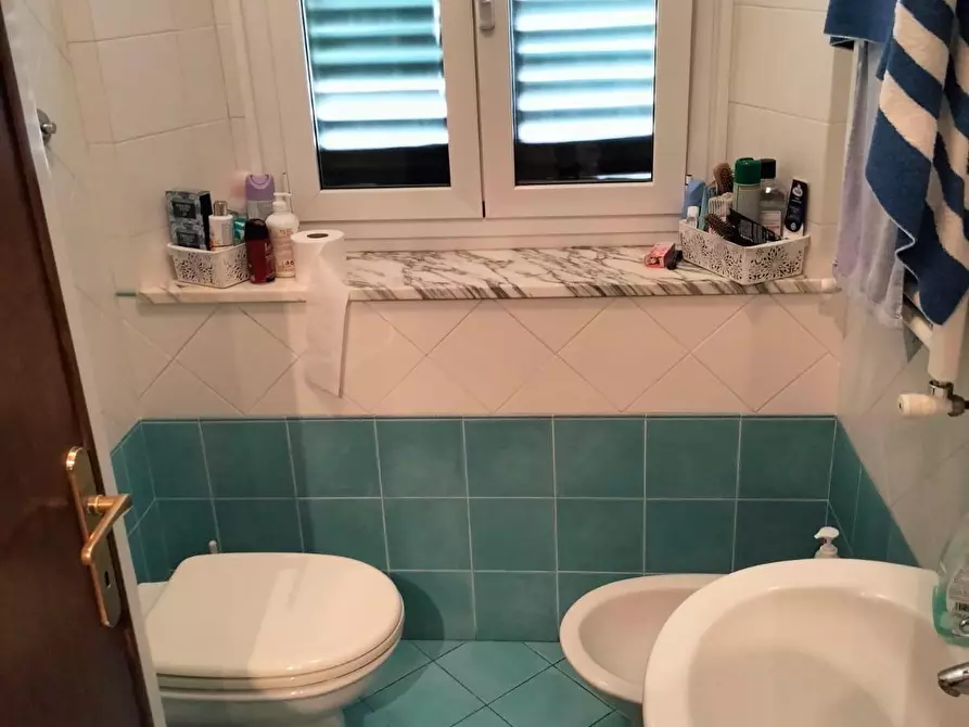 Immagine 14 di Appartamento in vendita  a Livorno