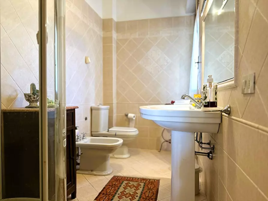 Immagine 15 di Appartamento in vendita  a Rosignano Marittimo