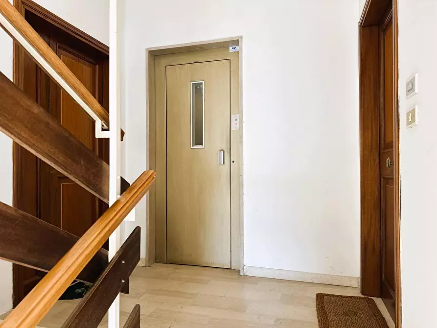 Immagine 24 di Appartamento in vendita  a Rosignano Marittimo