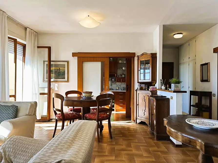 Immagine 10 di Appartamento in vendita  a Rosignano Marittimo