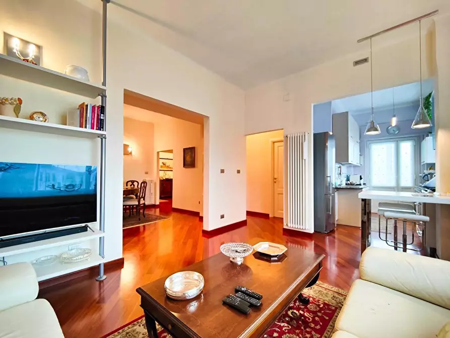 Immagine 2 di Appartamento in vendita  a Livorno