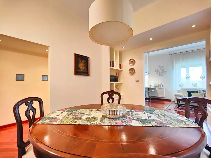 Immagine 12 di Appartamento in vendita  a Livorno