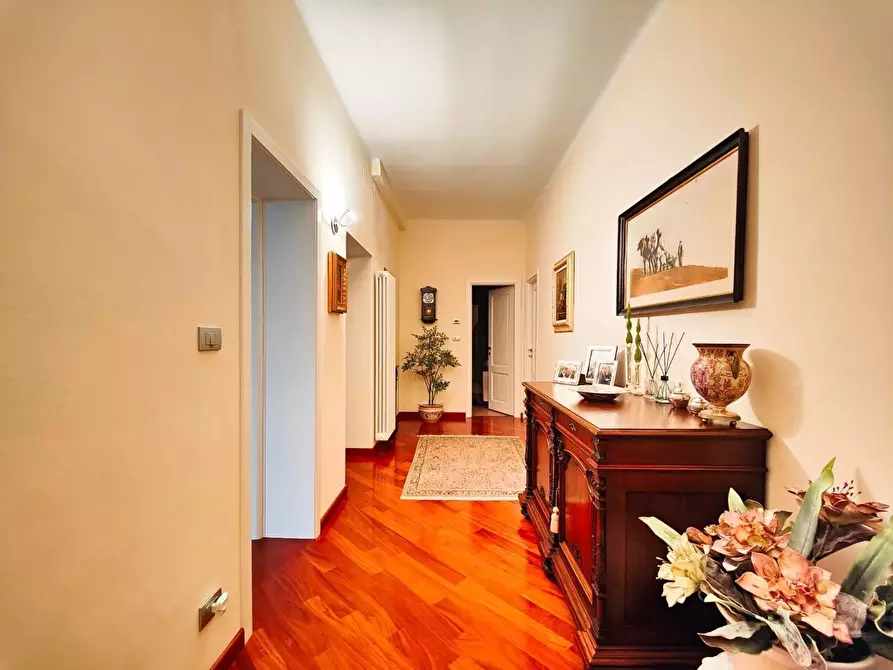 Immagine 20 di Appartamento in vendita  a Livorno