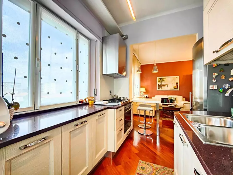 Immagine 7 di Appartamento in vendita  a Livorno