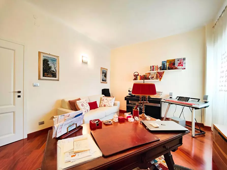 Immagine 19 di Appartamento in vendita  a Livorno