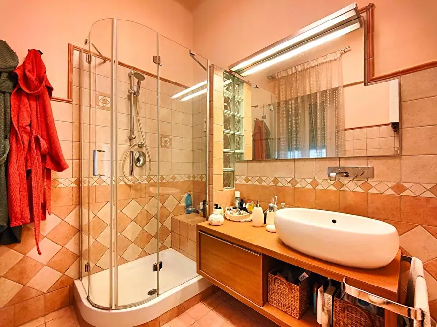 Immagine 22 di Appartamento in vendita  a Livorno