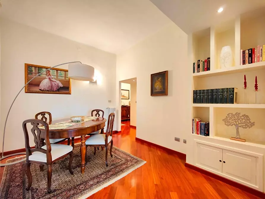 Immagine 9 di Appartamento in vendita  a Livorno