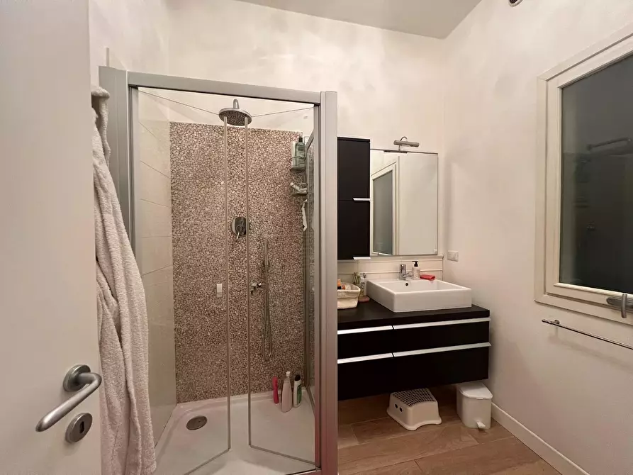 Immagine 19 di Appartamento in vendita  a Viareggio