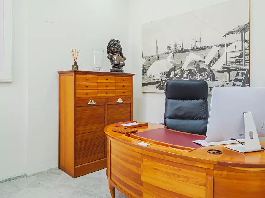 Immagine 14 di Appartamento in vendita  a Forte Dei Marmi