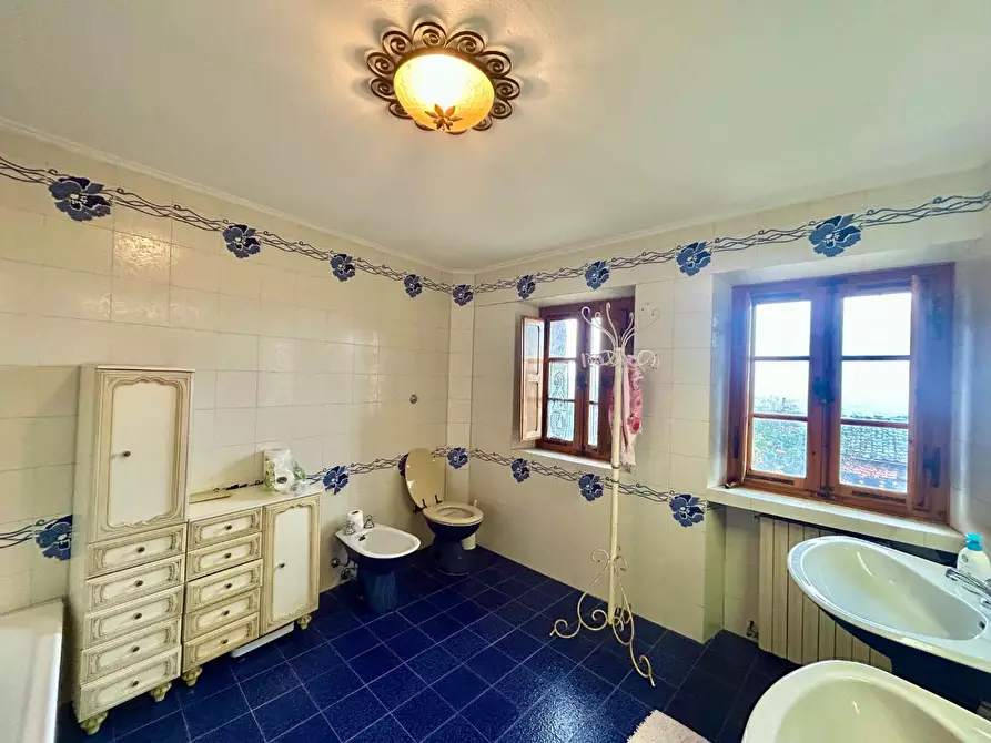 Immagine 16 di Appartamento in vendita  a Sovicille