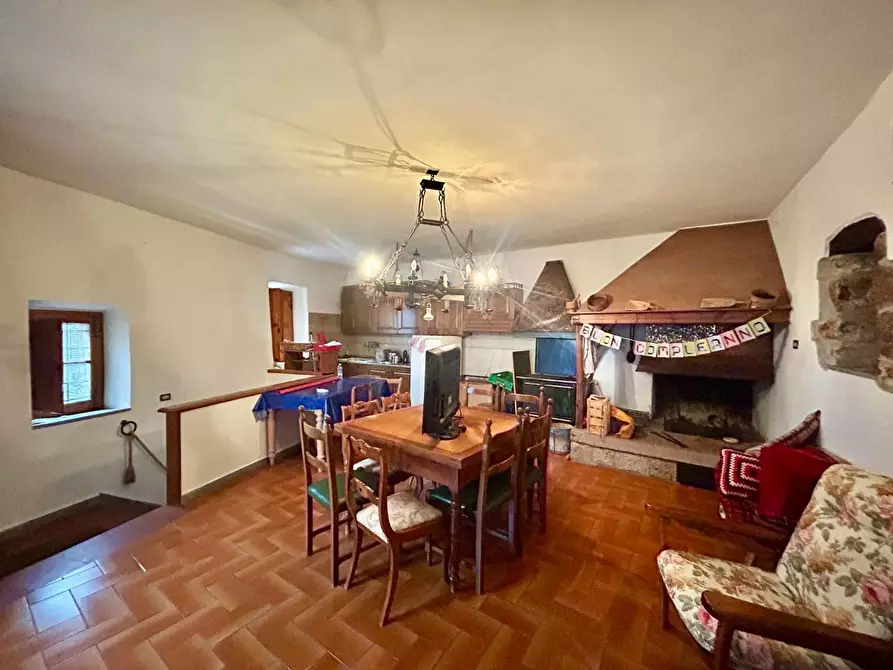 Immagine 11 di Appartamento in vendita  a Sovicille