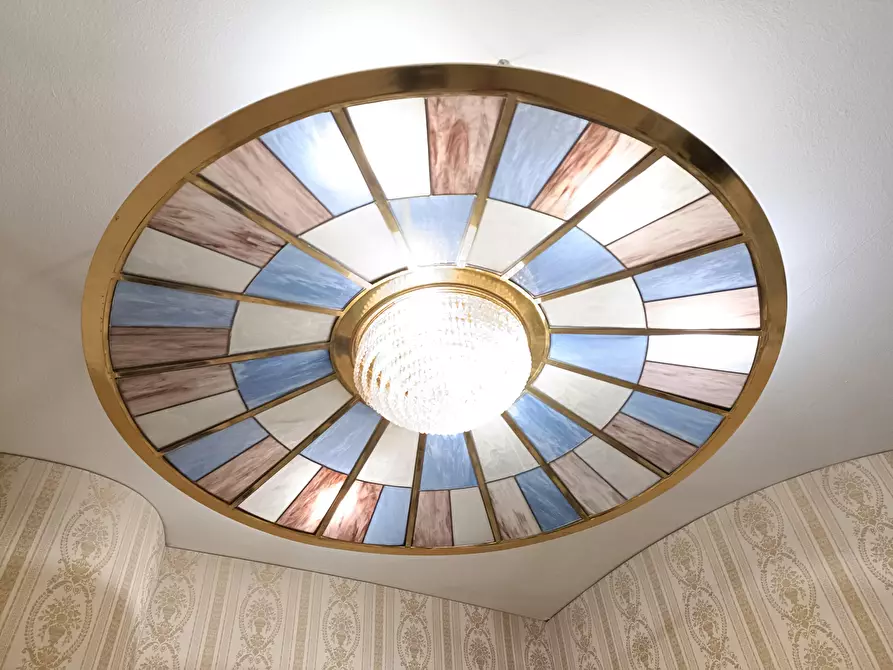 Immagine 11 di Locale commerciale in vendita  a Empoli