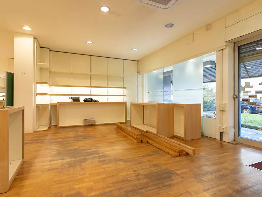 Immagine 4 di Locale commerciale in affitto  a Empoli