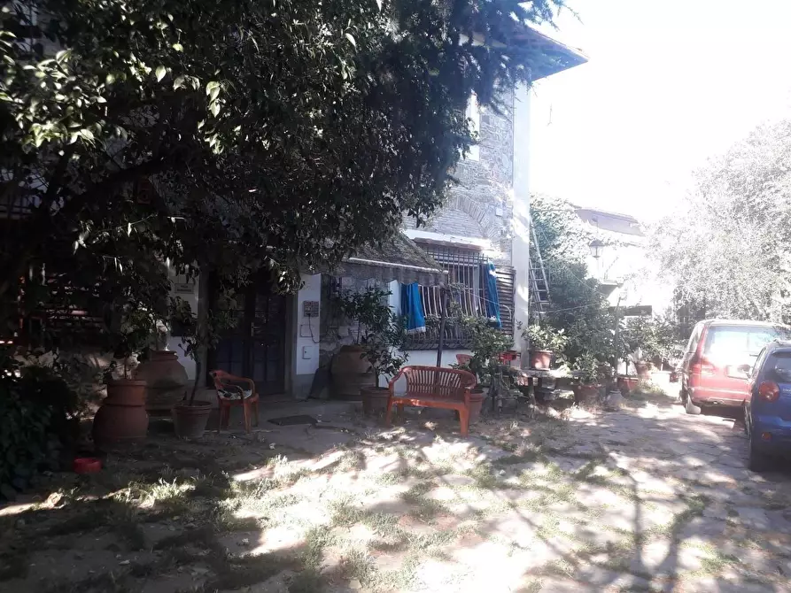 Immagine 26 di Villa in vendita  a Lastra A Signa