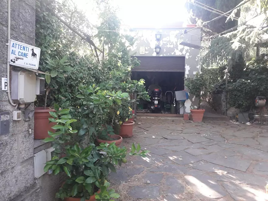 Immagine 27 di Villa in vendita  a Lastra A Signa