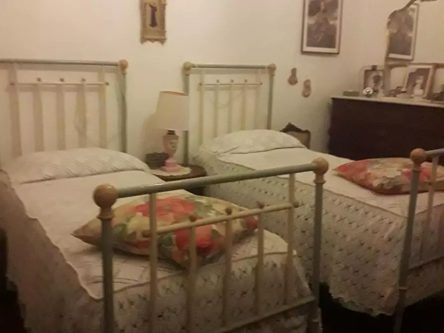 Immagine 17 di Villa in vendita  a Lastra A Signa