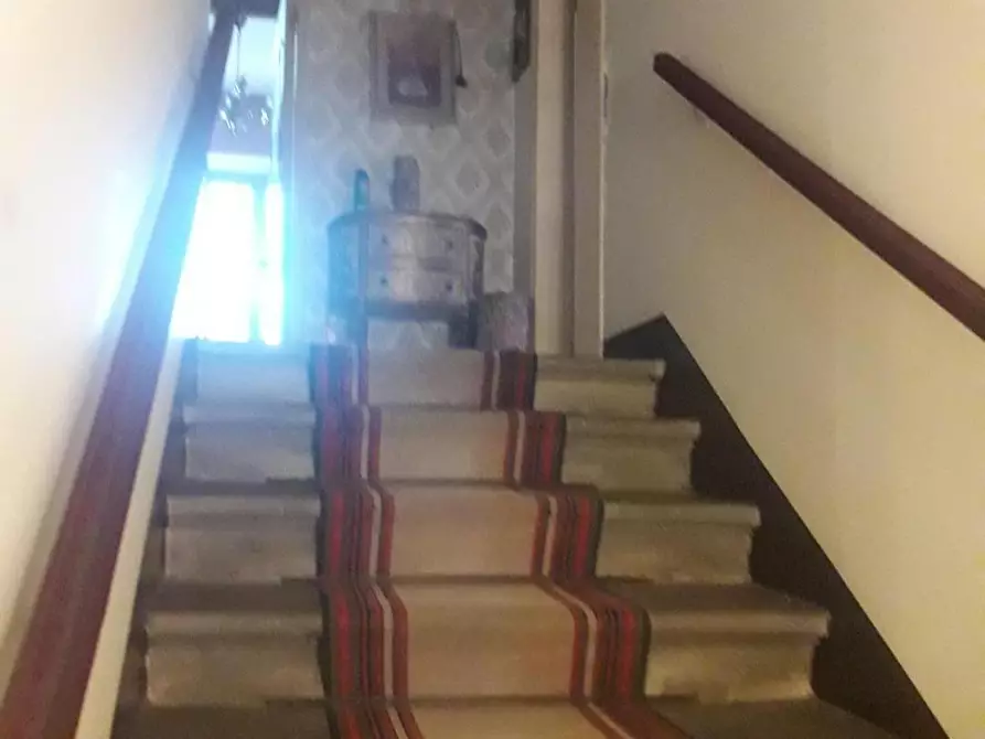 Immagine 11 di Villa in vendita  a Lastra A Signa