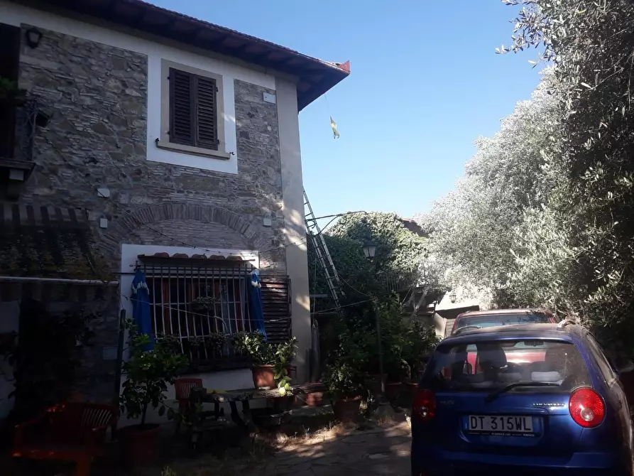Immagine 28 di Villa in vendita  a Lastra A Signa