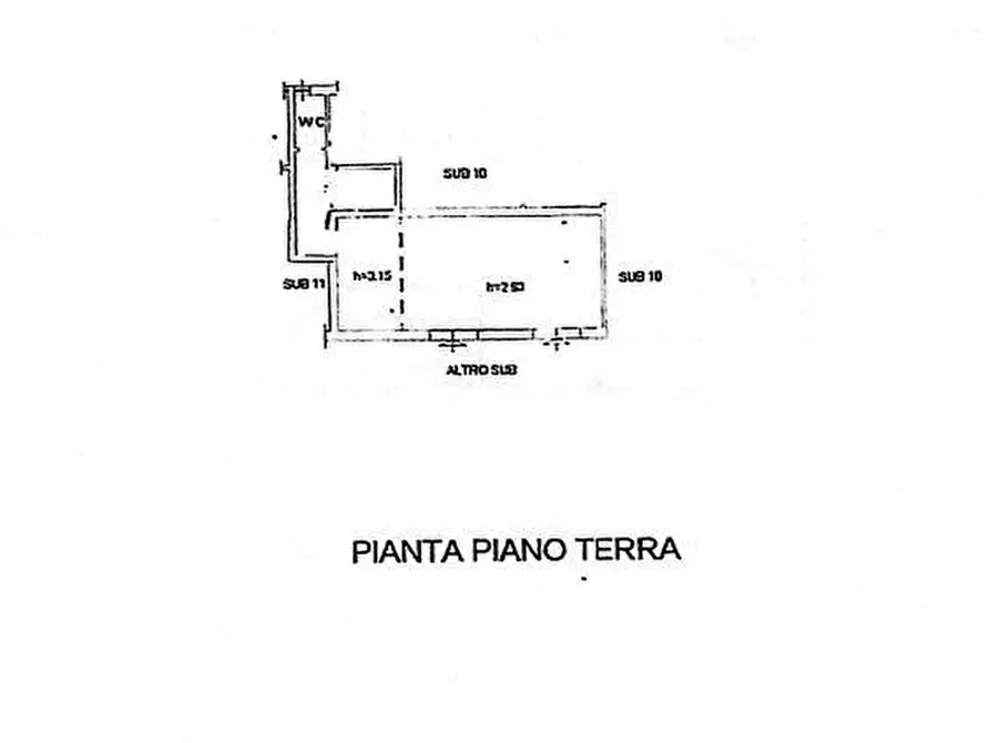 Immagine 14 di Locale commerciale in vendita  a Ameglia