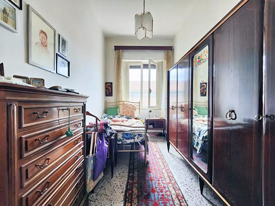 Immagine 18 di Appartamento in vendita  a Livorno