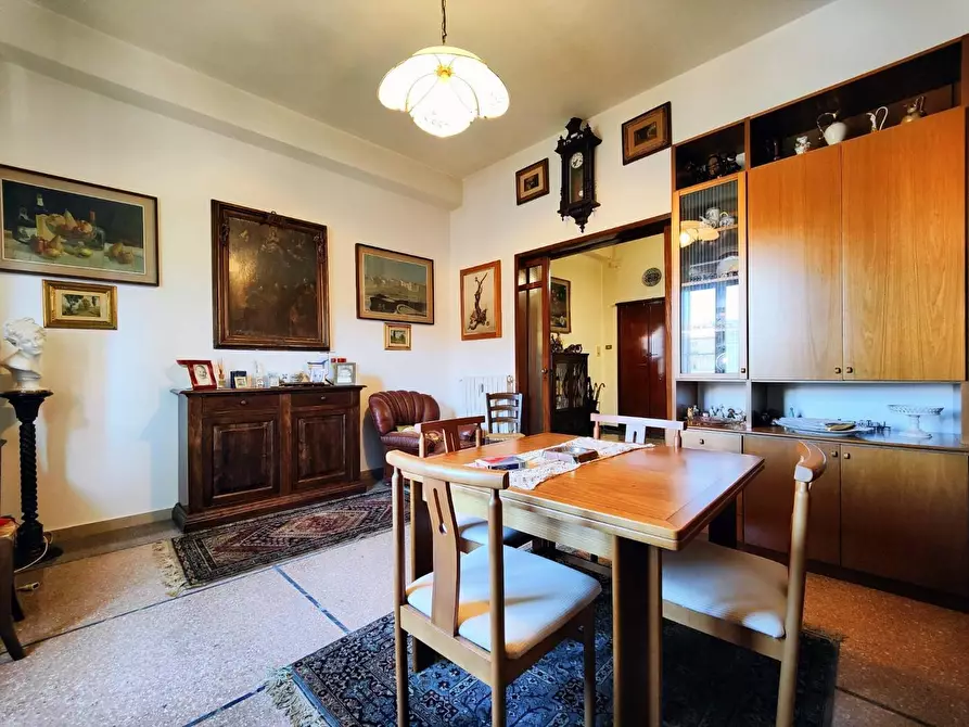 Immagine 5 di Appartamento in vendita  a Livorno