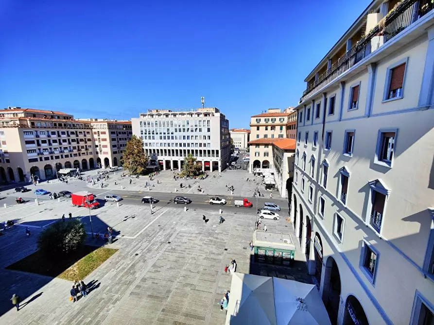 Immagine 26 di Appartamento in vendita  a Livorno