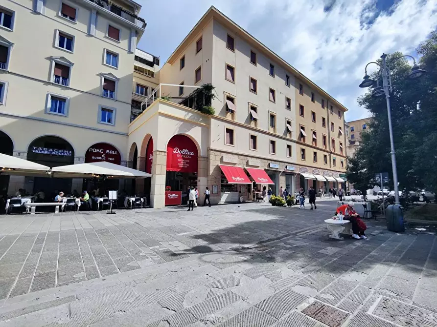 Immagine 27 di Appartamento in vendita  a Livorno