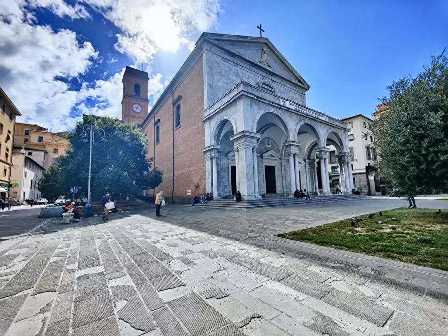 Immagine 23 di Appartamento in vendita  a Livorno