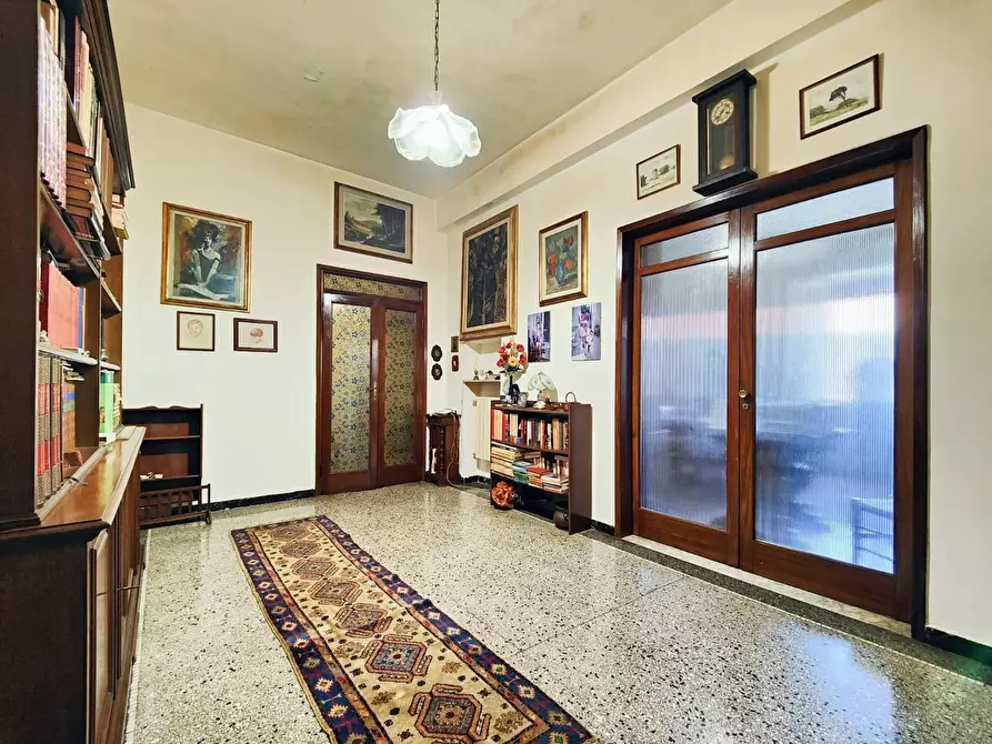 Immagine 8 di Appartamento in vendita  a Livorno