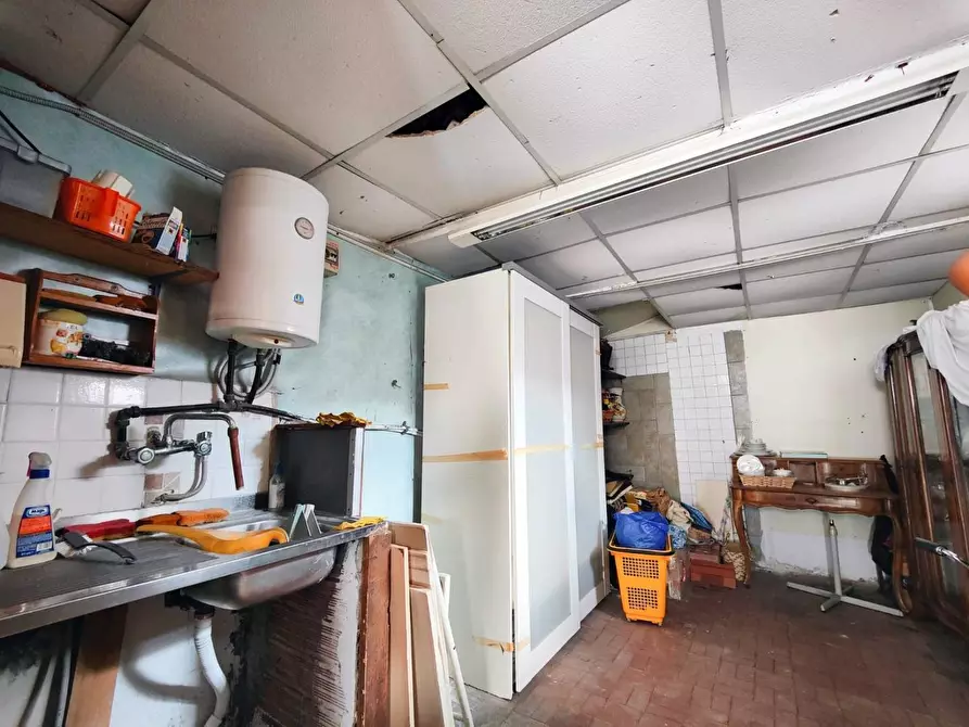 Immagine 21 di Appartamento in vendita  a Pisa