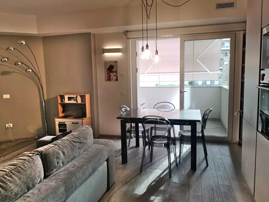 Immagine 2 di Appartamento in vendita  a Massa