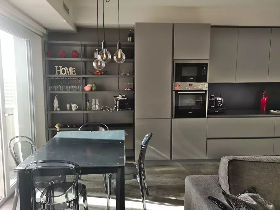 Immagine 7 di Appartamento in vendita  a Massa