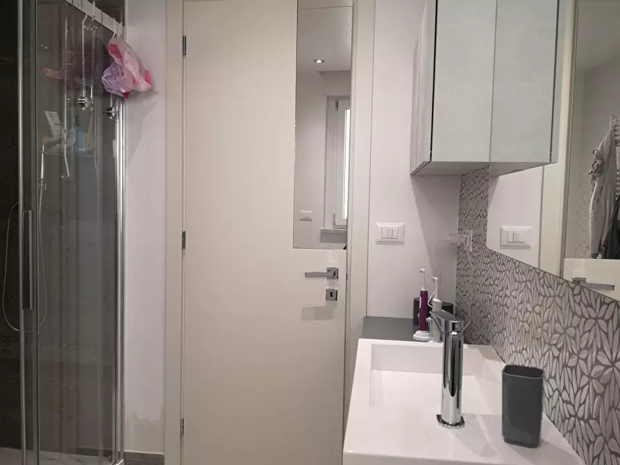 Immagine 30 di Appartamento in vendita  a Massa