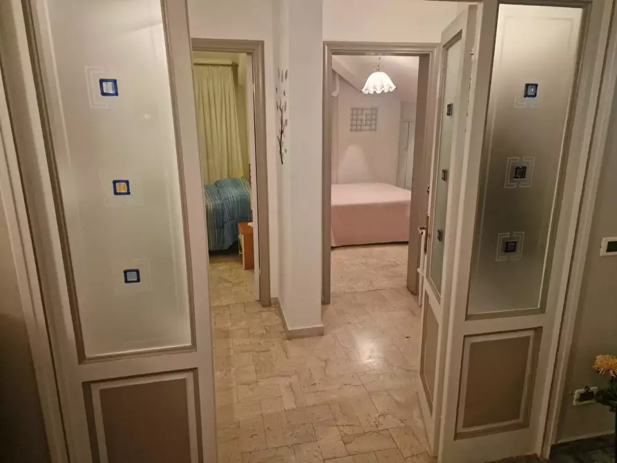 Immagine 4 di Appartamento in vendita  a Massa