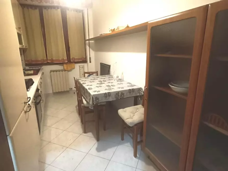 Immagine 12 di Appartamento in vendita  a Carrara