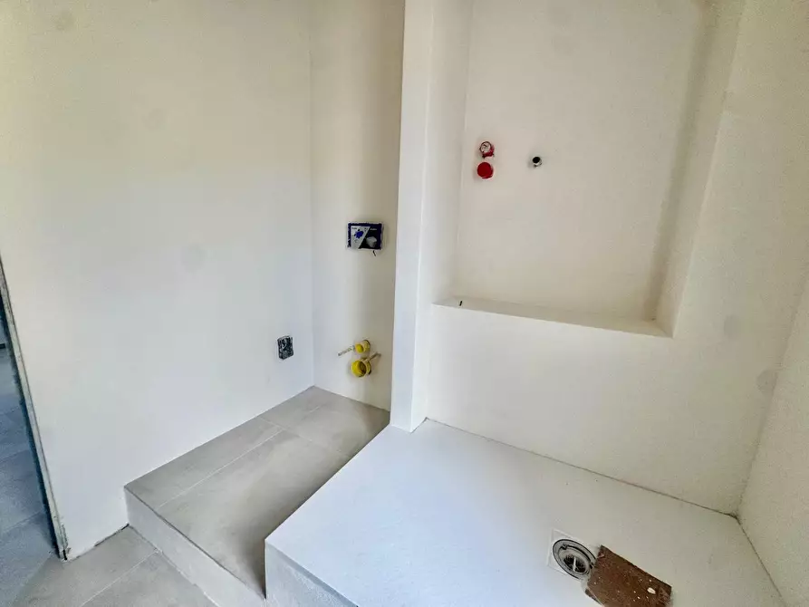 Immagine 7 di Terratetto in vendita  a Massa