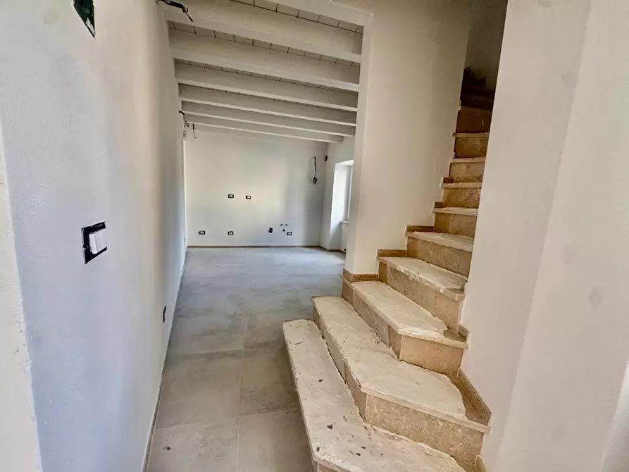 Immagine 4 di Terratetto in vendita  a Massa